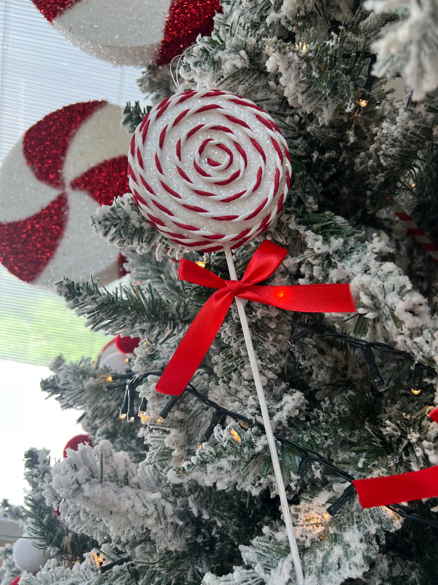 Candy Cane Red&White Lollipop 28cm