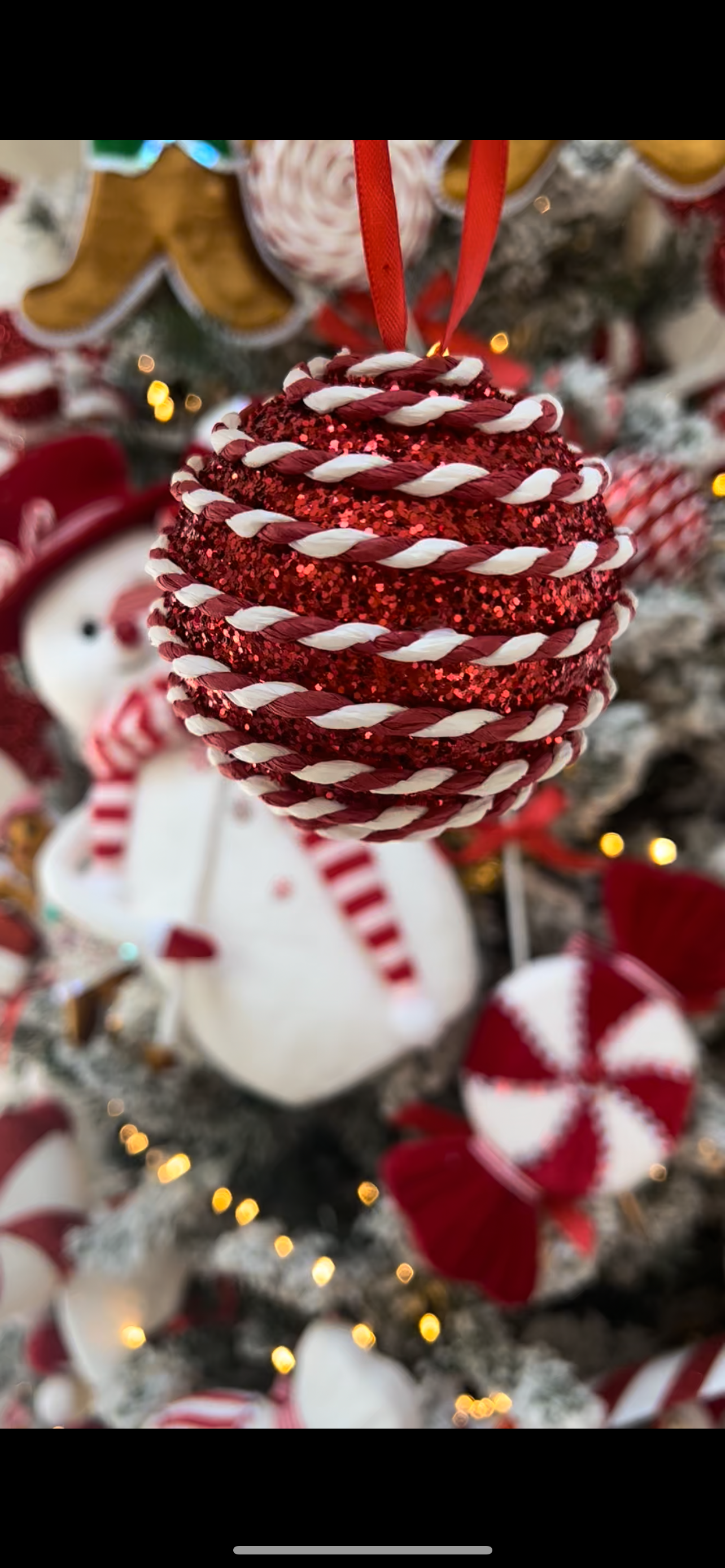 Candy Cane Red&White Bauble 8cm